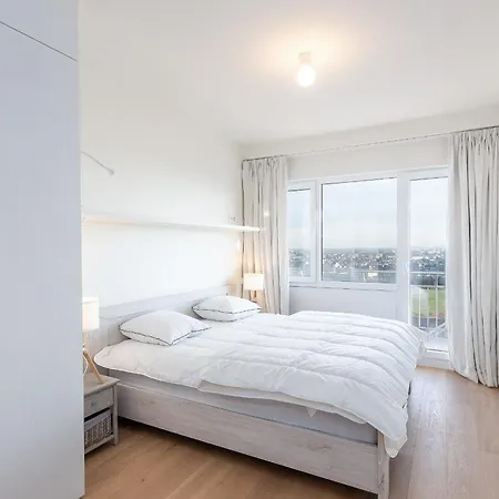 Royal Palace Iv 147 * Ostende